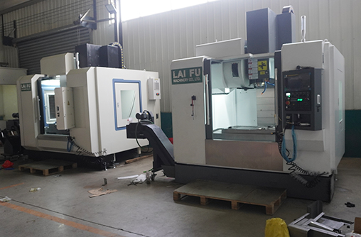 Vertical-machining-center