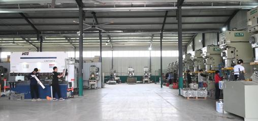 Precision Sheet Metal Fabrication: From Engineering Review to Finished Parts