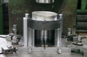 Metal-deep-drawing-process